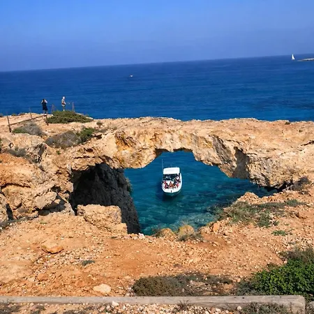 Alexa -tourism License 9331 Paralimni