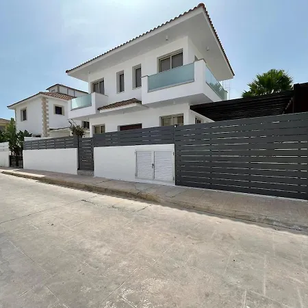 Alexa -tourism License 9331 Paralimni